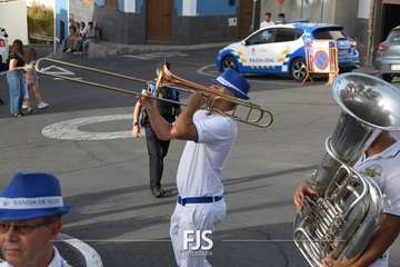 Lomo Magullo abraza la vida con la escultura homenaje a la Traída del Agua/Francisco Javier Santana y TA.
